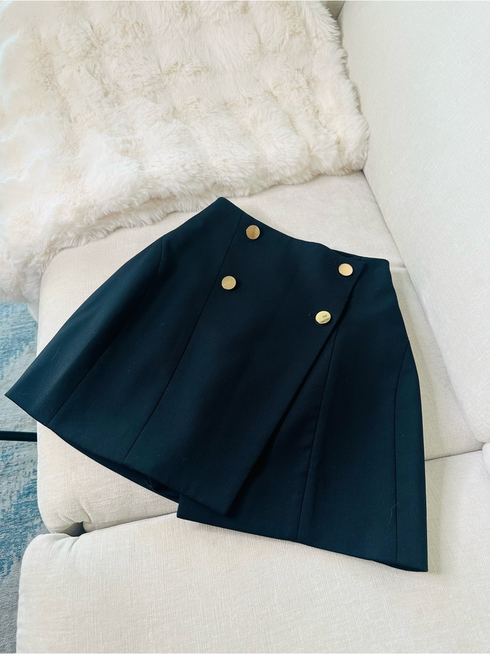 Classic Black A-Line Skort with Gold Buttons like a Flower Style Size XXS,
